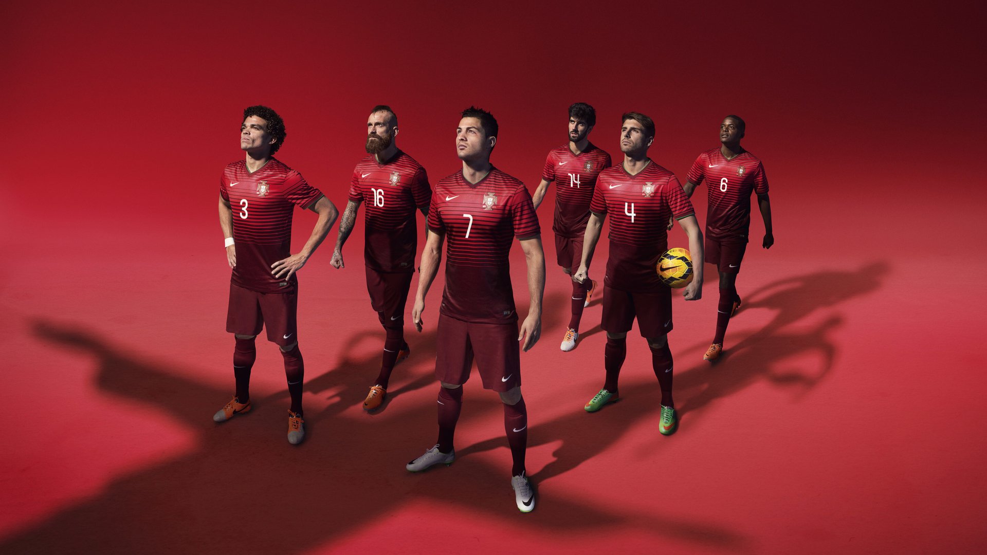 “校园足球升级，打造全民运动新风潮”，校园足球新政策