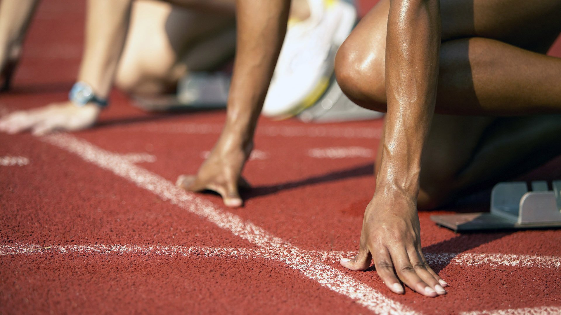 法甲豪门“边路+高压”战术：打乱对手战略，足球高压战术